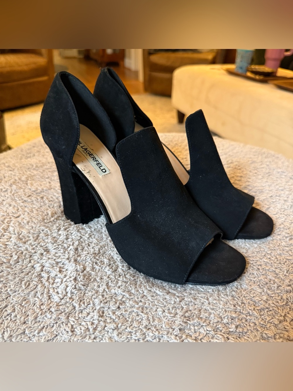 Karl Lagerfeld 9.5 Black Rian Heels suede